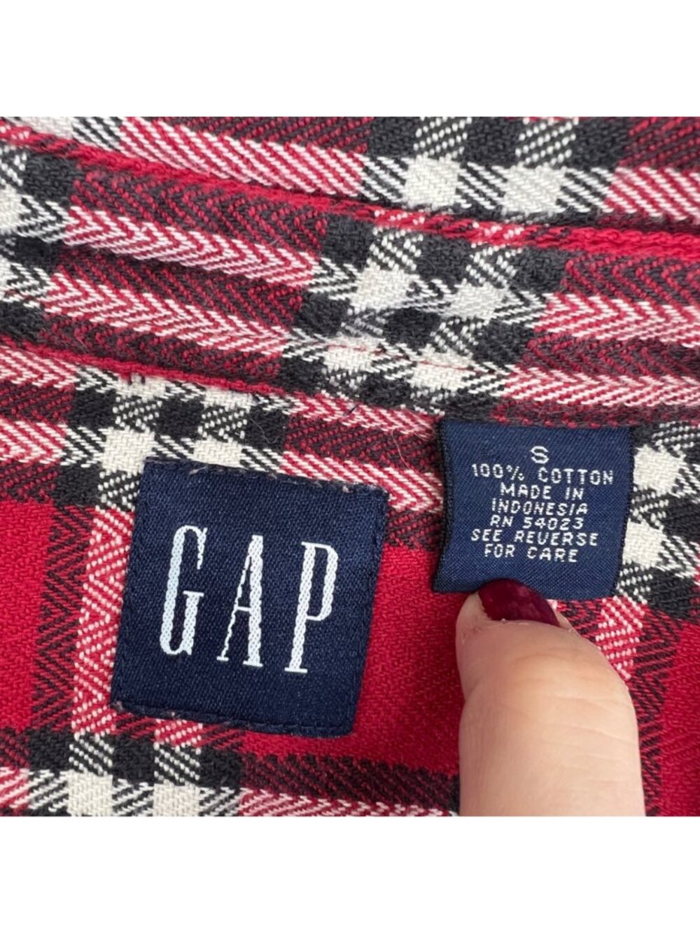 GAP Men’s Shirt Red Plaid Tartan Long Sleeve Button Up Pocket Cotton Size Small - Picture 7 of 9